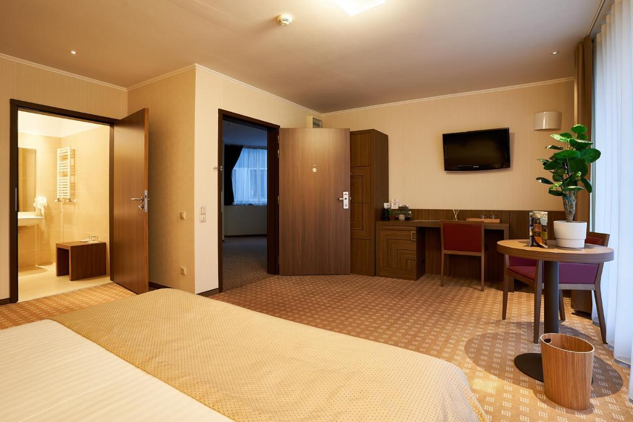 Petrodava One Piatra Neamţ Buitenkant foto